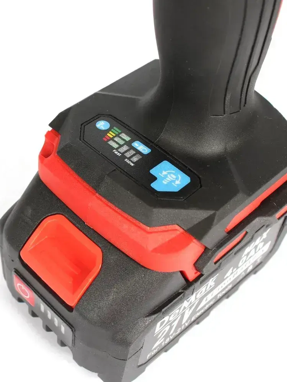 Шуруповерт дрель аккумуляторный бесщеточный ударный DeMak 21В, в кейсе, 2 АКБ 4 а/ч, многофункциональный 120 H/M для сверления, долбления, закручивания, шуруповерт для ледобура, ледоруб ДеМак