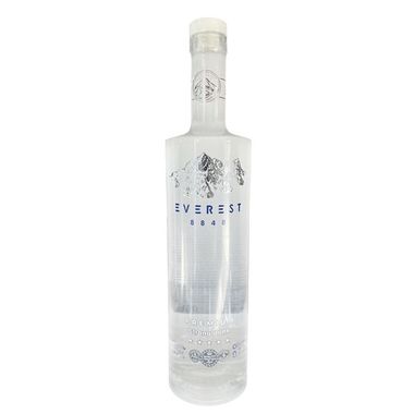 Водка EVEREST (Эверест) 0,7 л