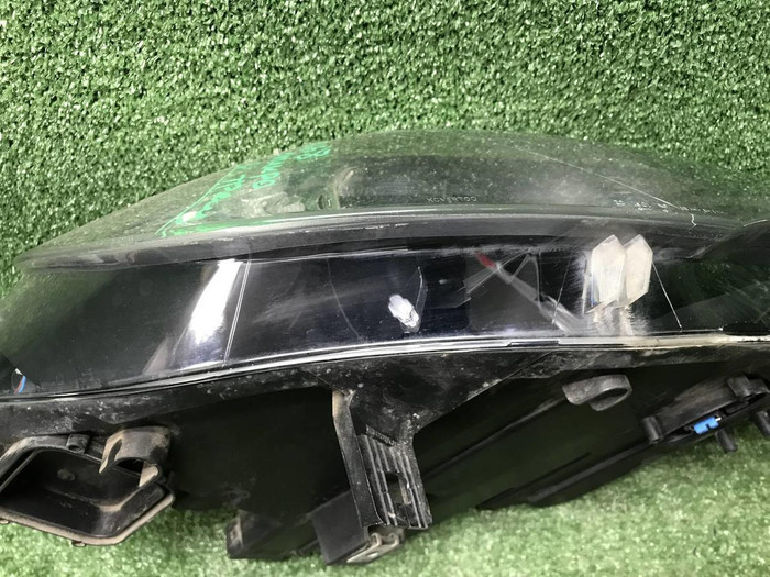 Фара правая BMW X6 E71 (2007-2012) ксенон