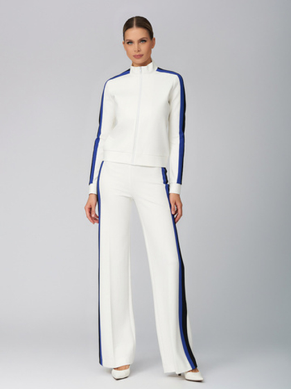 Женский белый хлопковый спортивный костюм с контрастными линиями
