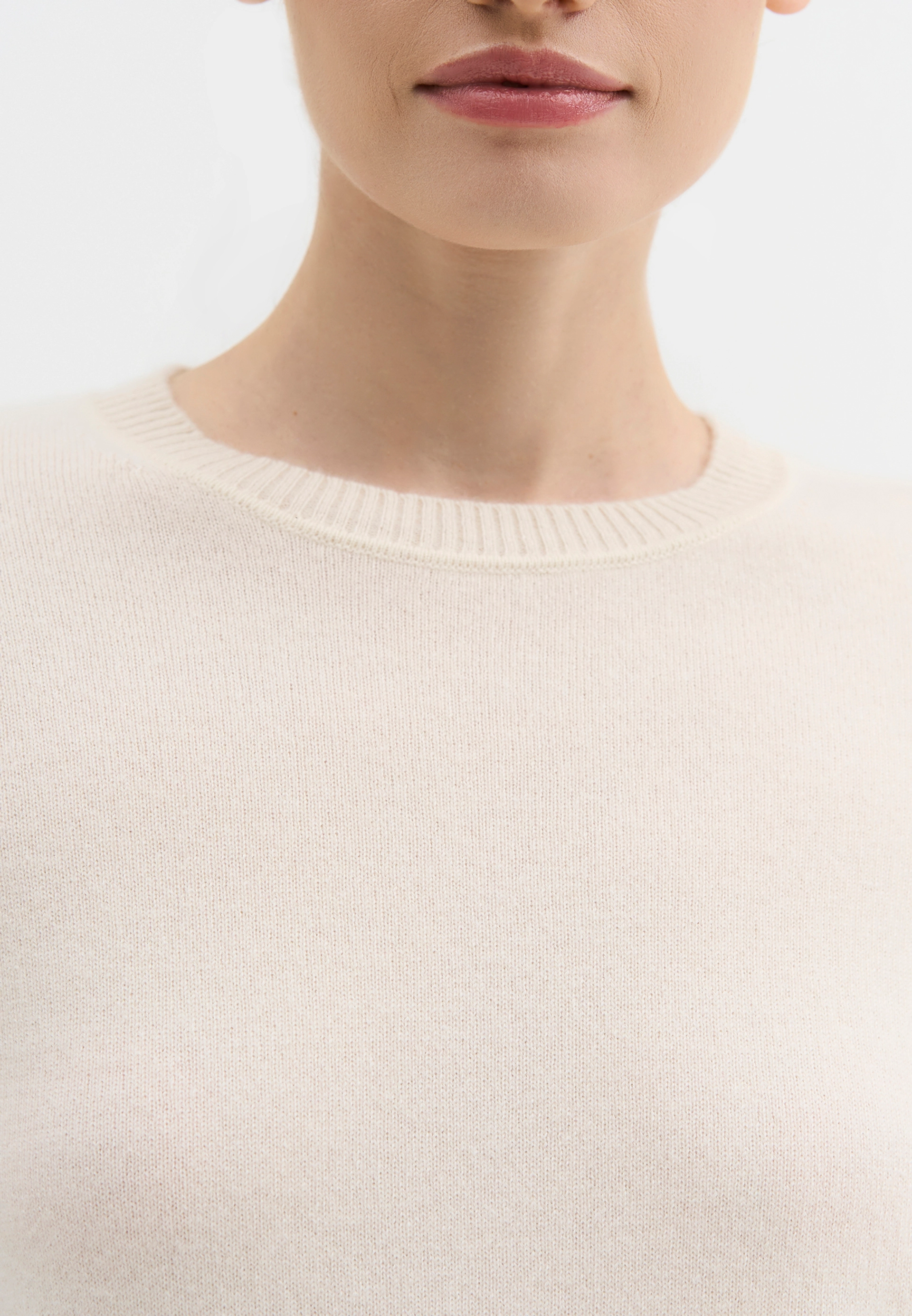 Кашемировый пуловер