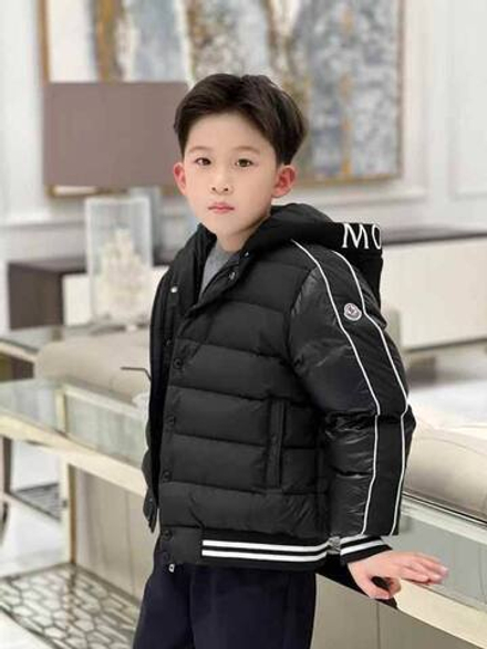 Пуховик Moncler