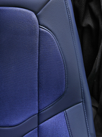 Чехлы Люкс VOLVO FH-13 после 2018 года: водитель от сиденья, пассажир от стойки кабины (один вырез под ремень) (экокожа, синий, синяя вставка)