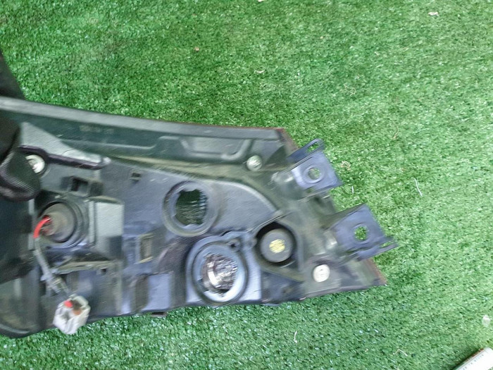 Фонарь правый внеш Toyota Camry xv70 17-нв галоген