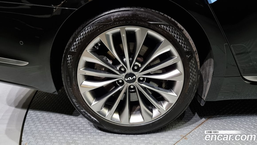 Kia The New K9 (Quoris/K900) 2 Generation 3.8 GDI (05.2022)