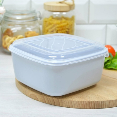 Контейнер 1,5л квадратный, дымчатый с прозрачной крышкой, №37