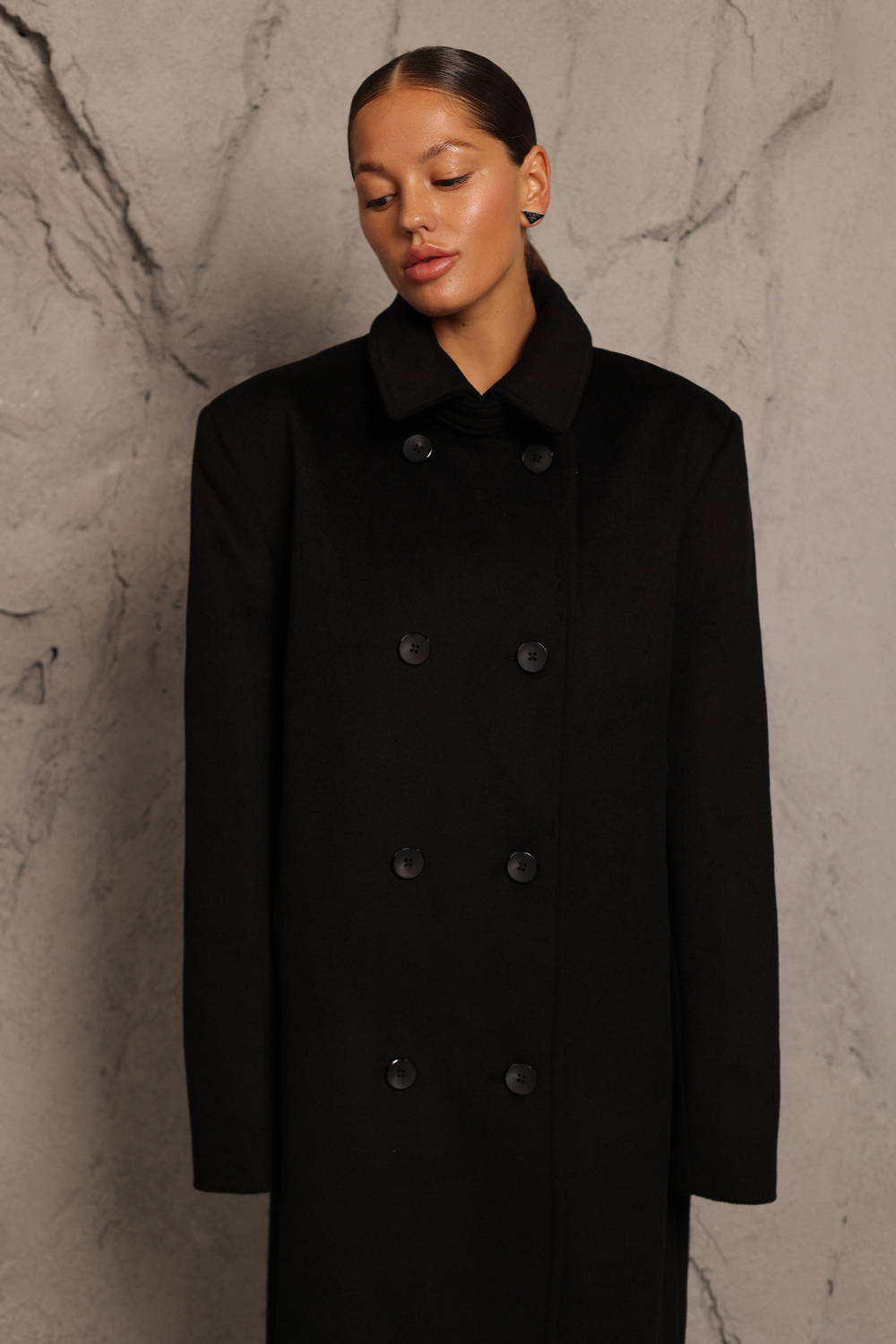 Двубортное пальто