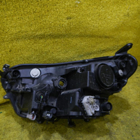 Фара правая Toyota RAV4 4 CA40 (2015-2019) LED