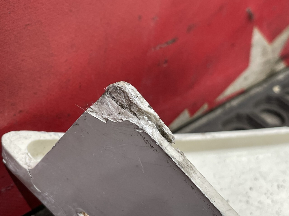 Спойлер кабины верхний