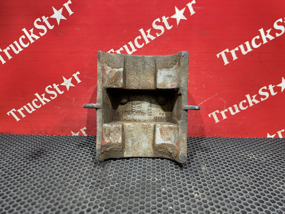 Проставка стремянки задняя правая