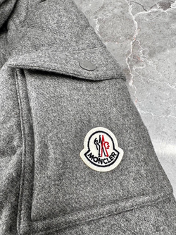 Пуховик Moncler