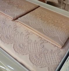 Постельное белье MINERVA розовый  с кружевом   TIVOLYO HOME Турция