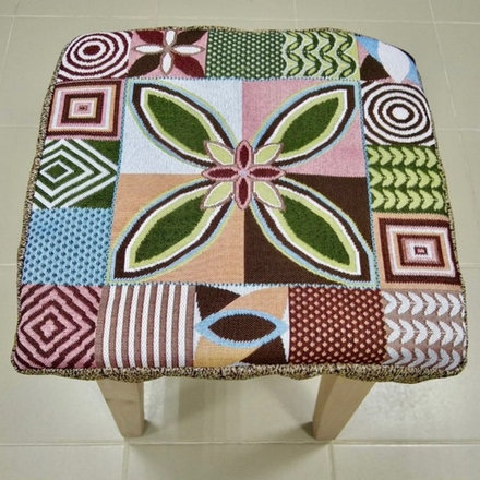 Чехол гобеленовый для табурета "ДВ.", дизайн: 335, размер 32*32см, Россия.