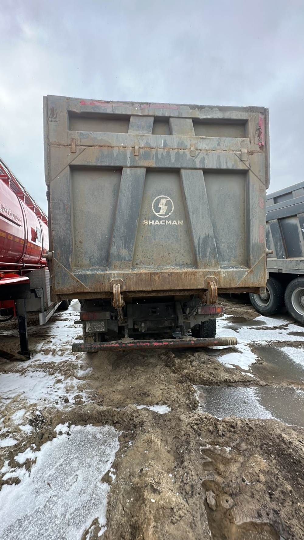 Shacman (Shaanxi) SX* 8x4 Самосвал SX33186V366 (Дизельный, 11,6 л, 423 л.с., МТ)
