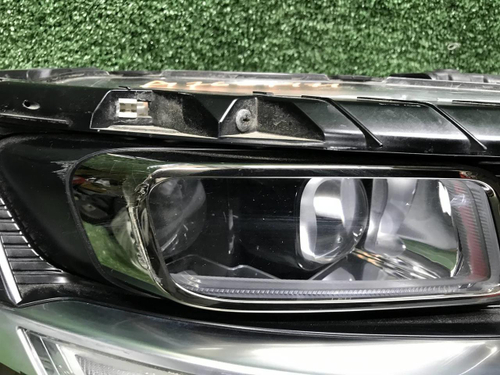 Фара правая Kia Carnival 4 (2020-2023) LED
