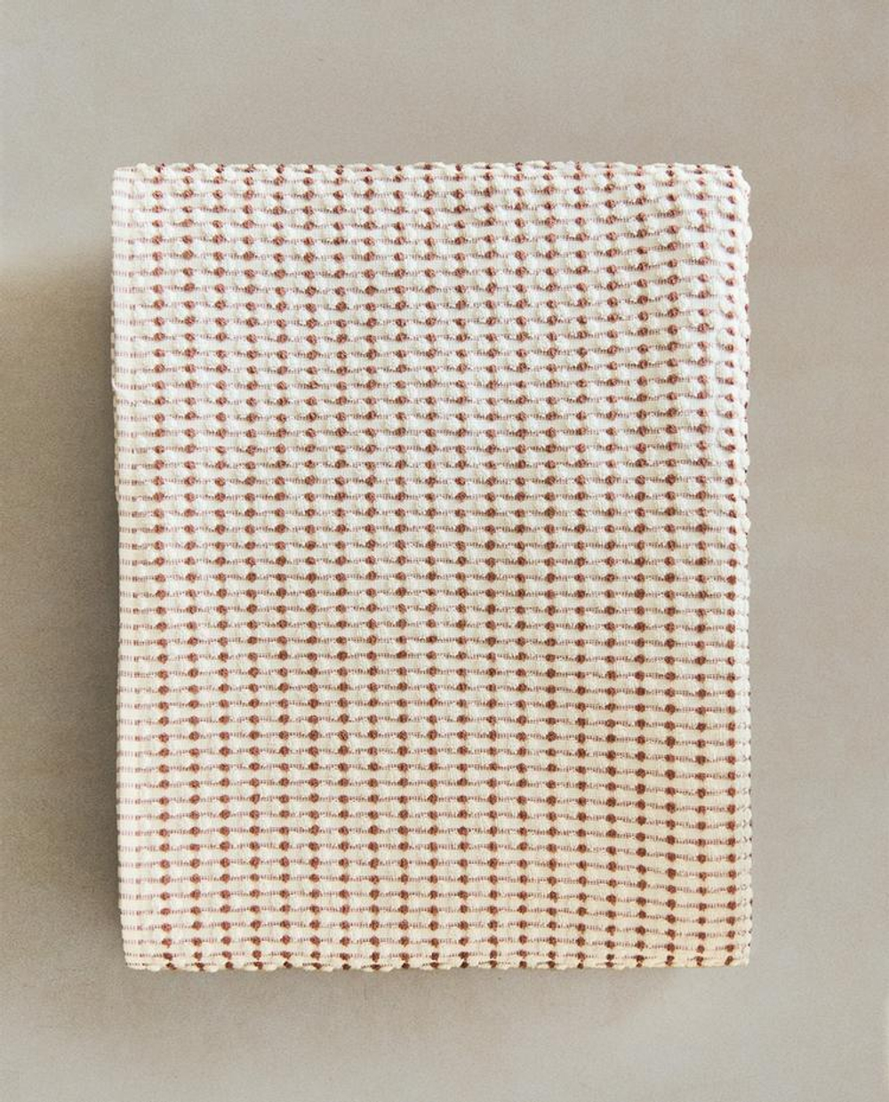ZARA HOME БАННОЕ ПОЛОТЕНЦЕ ИЗ ХЛОПКА С РЕЛЬЕФНЫМ УЗОРОМ, РОЗОВЫЙ