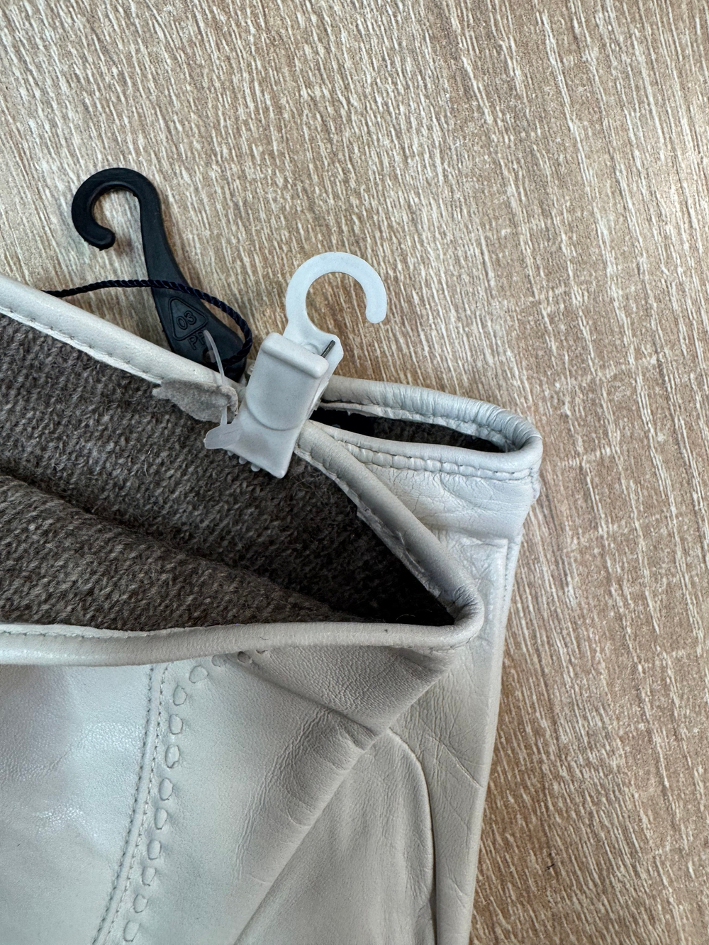 Перчатки. Женские. Материал верха: Кожаные люкс качества. Подклад: Шерсть-трикотаж. 5 шт в упаковке.