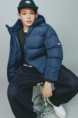 ZARA СТЕГАНАЯ КУРТКА С НАШИВКОЙ WATER REPELLENT, ЯРКО-СИНИЙ