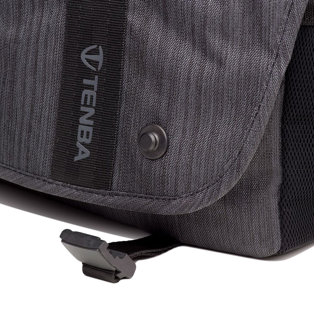 Tenba DNA Messenger 15 Slim Graphite