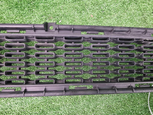 Решетка переднего бампера Kia Ceed 2 JD (15-18)