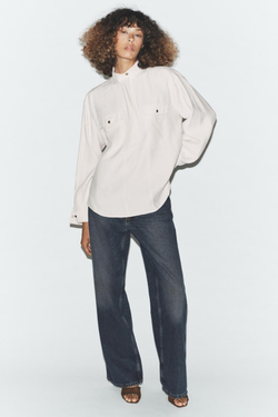 ZARA СТРУЯЩАЯСЯ РУБАШКА С ВЫСОКИМ ВОРОТНИКОМ, ПЕСОЧНЫЙ