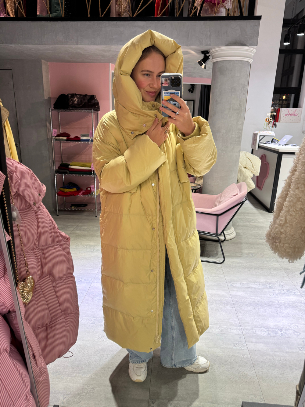 Пуховик Сахалин макси зеленое яблоко