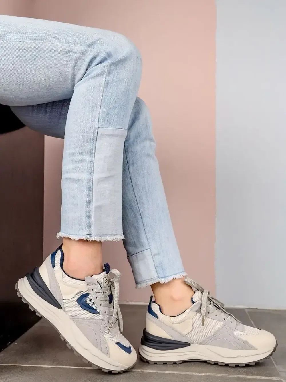 Кроссовки женские натуральная кожа