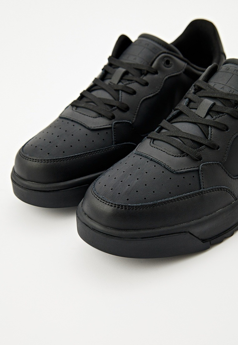 Кроссовки мужские TOMMY JEANS TJM RETRO ESS