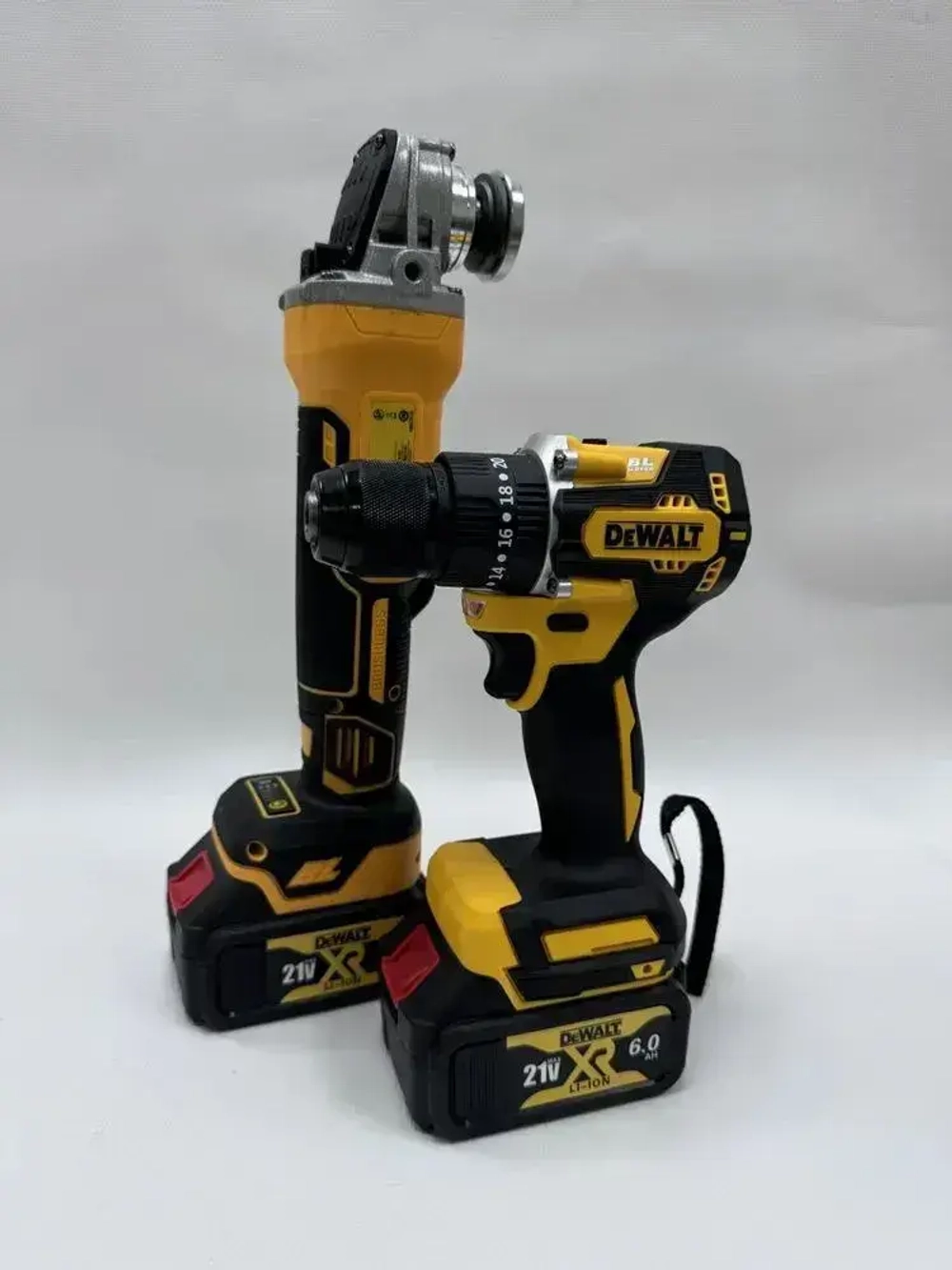 Набор Электроинструментов Аккумуляторных бесщеточных Dewalt 4в1 21V