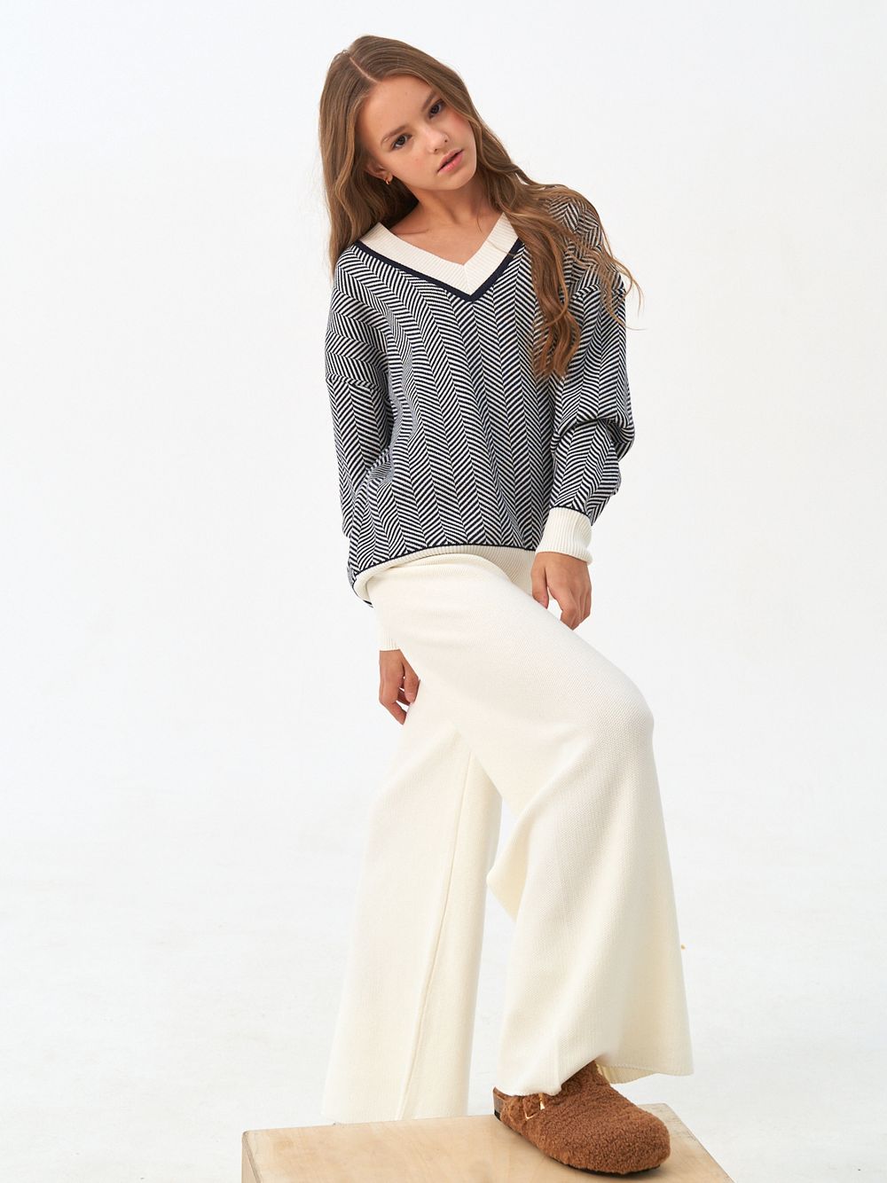 Джемпер для девочки 954 синий-молочный