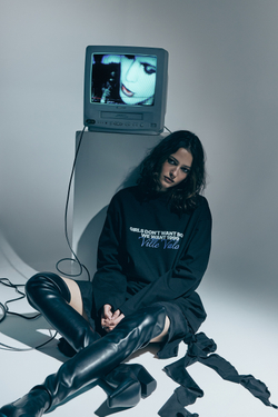 Лонгслив We want VV, черный