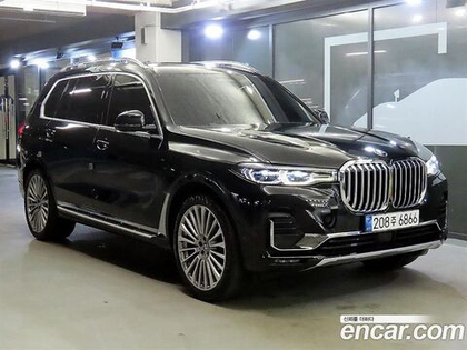 BMW X7 (G07) xDrive 40i Design Pure Excellence 6-и местный (05.2021)