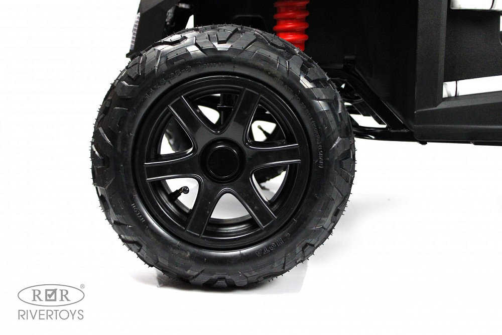 Детский электромобиль RiverToys M222MM белый