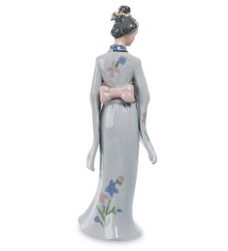 Pavone CMS-20/37 Статуэтка «Леди Катсура»