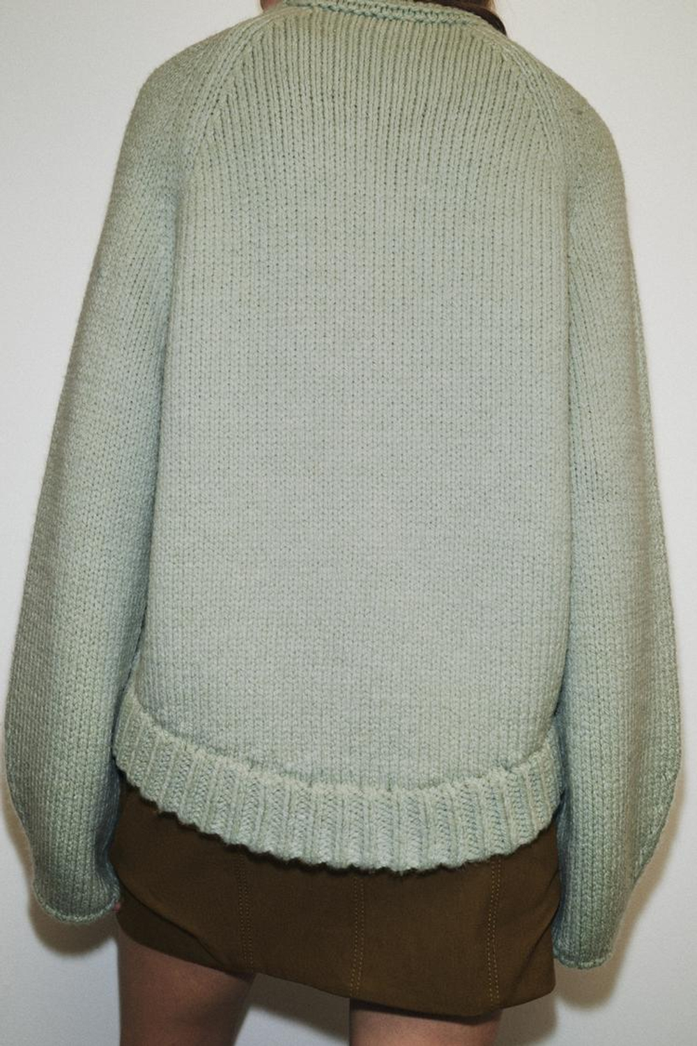 ZARA ТРИКОТАЖНЫЙ СВИТЕР С АСИММЕТРИЧНЫМ НИЗОМ, ЦВЕТ МОРСКОЙ ВОЛНЫ