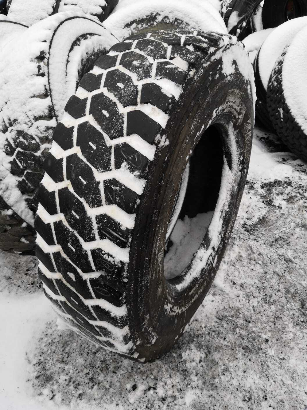 315/80R22.5 Bridgestone L355 шина б/у
