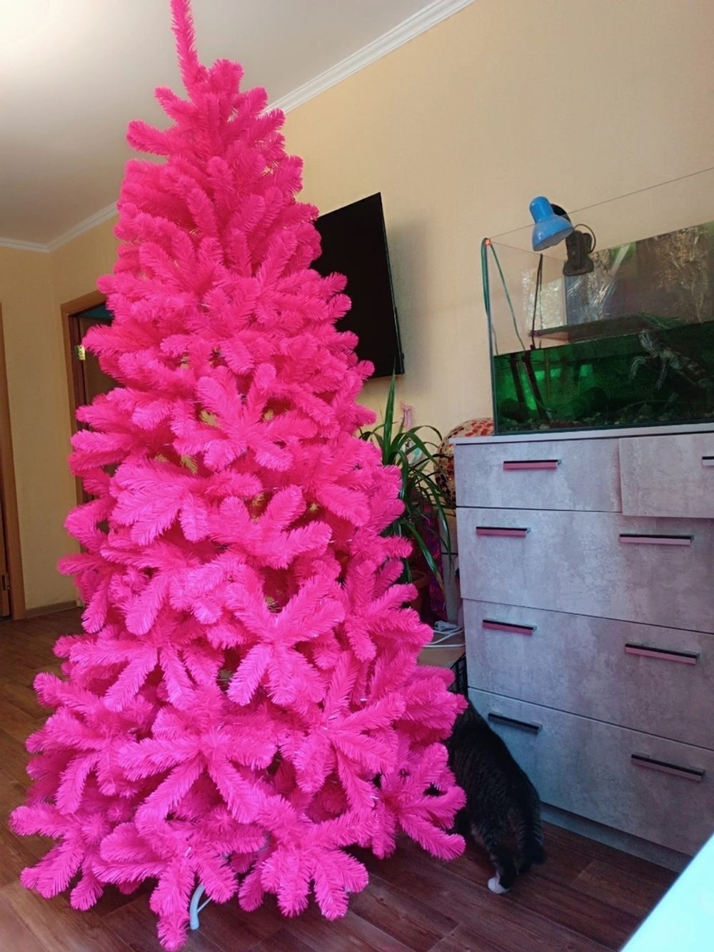 Искусственная розовая елка «Дерзкая Фуксия» (пвх) 210 см / 2,1 м