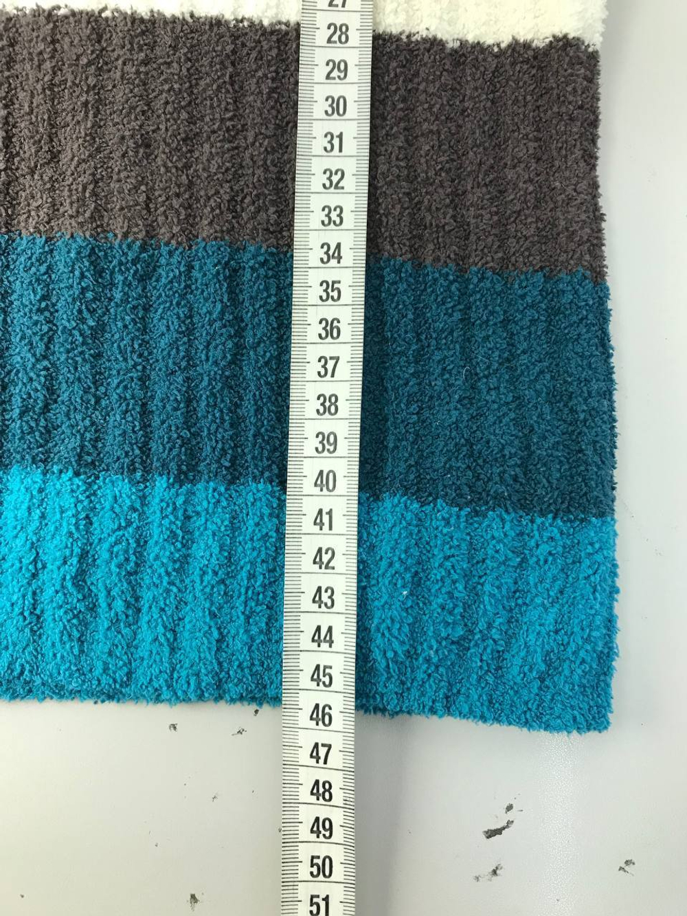 Джемпер C&A практичный на 9/10 лет