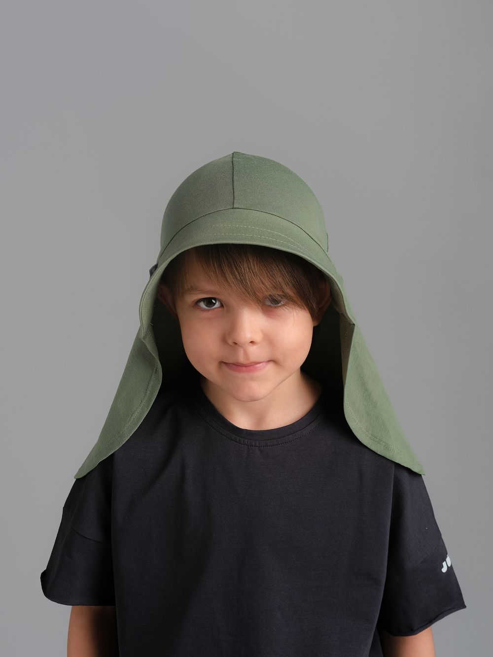 Панамка с закрытыми плечами