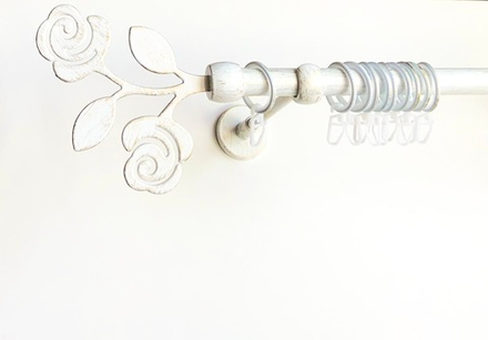 Карниз кованый для штор "Роза" d20 мм однорядный, цвет белое золото