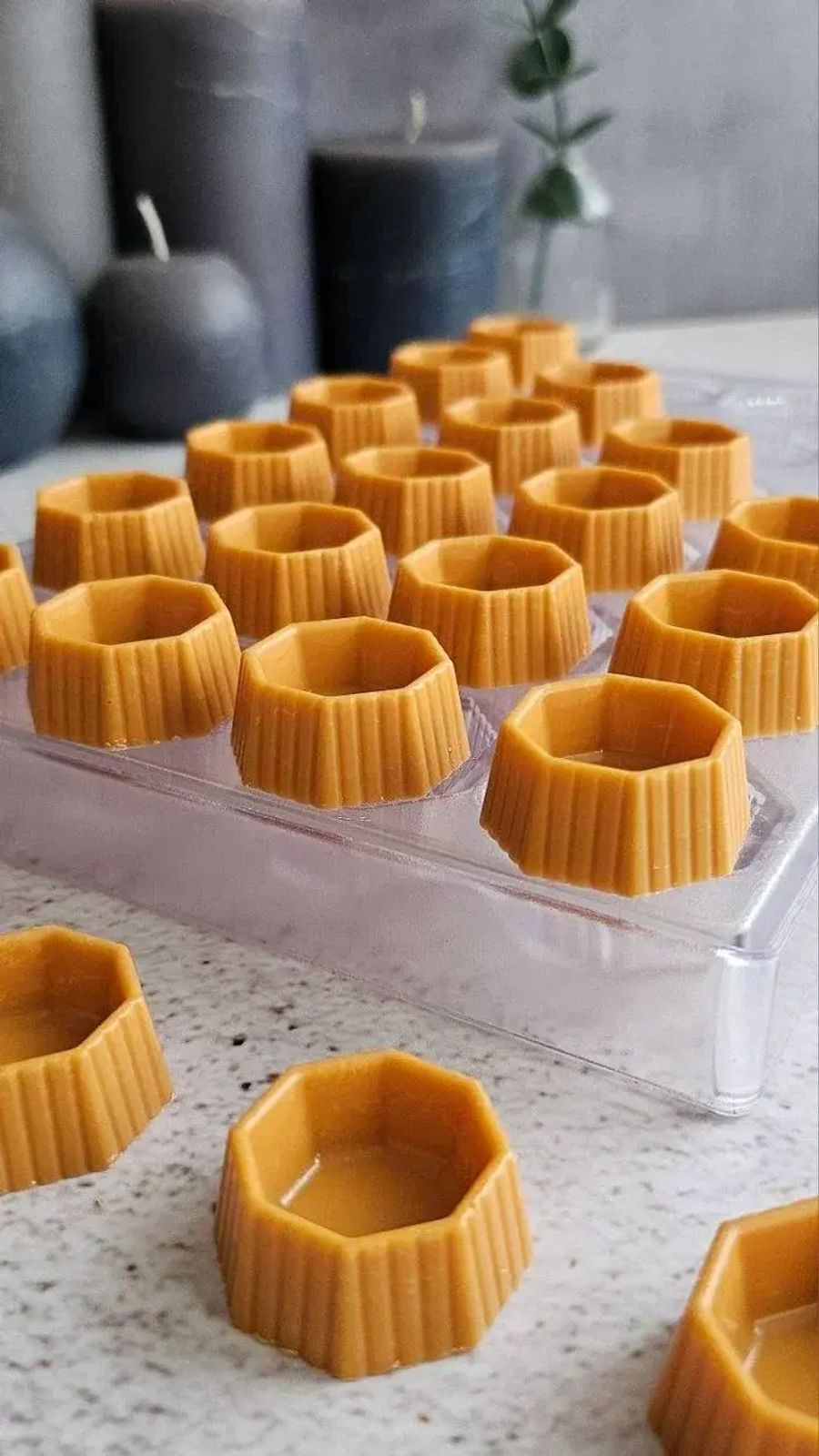 335 | Форма для шоколадных открытых конфет (275*175 мм)