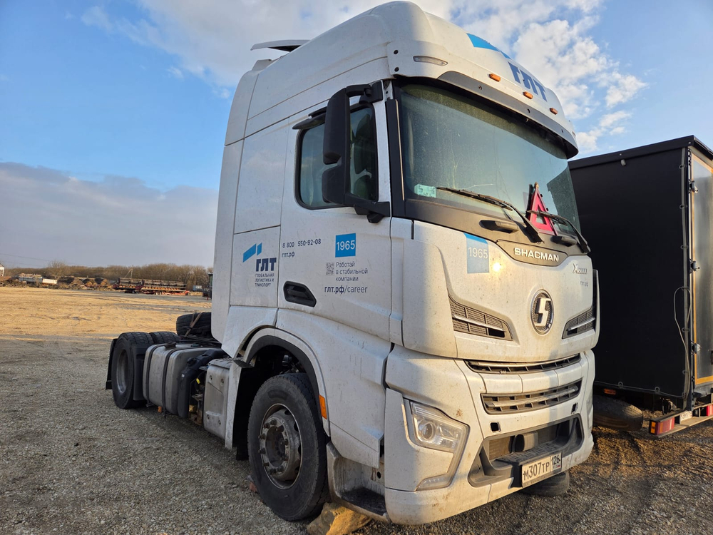Shacman (Shaanxi) SX* 4x2 Седельный тягач SX4188YY381 (Дизельный, 12,5 л, 473 л.с., АТ)