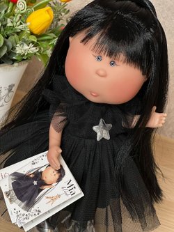 Кукла Nines виниловая 30см Mia Black в пакете (3420M)