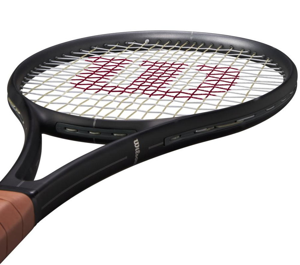 Теннисная ракетка Wilson RF 01 Future Lite + струны
