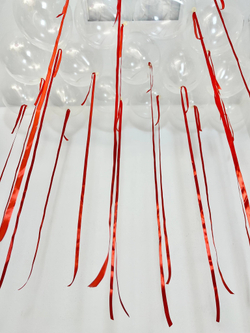 Шары прозрачные под потолок на атласной ленте №3850