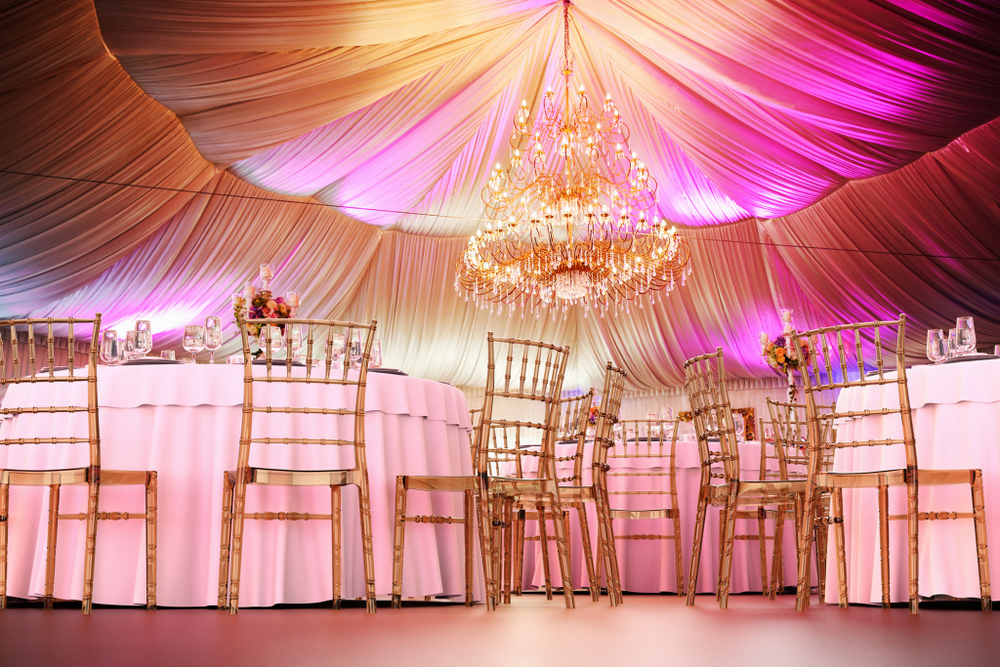 Стул прозрачный Siesta Contract Chiavari, янтарный