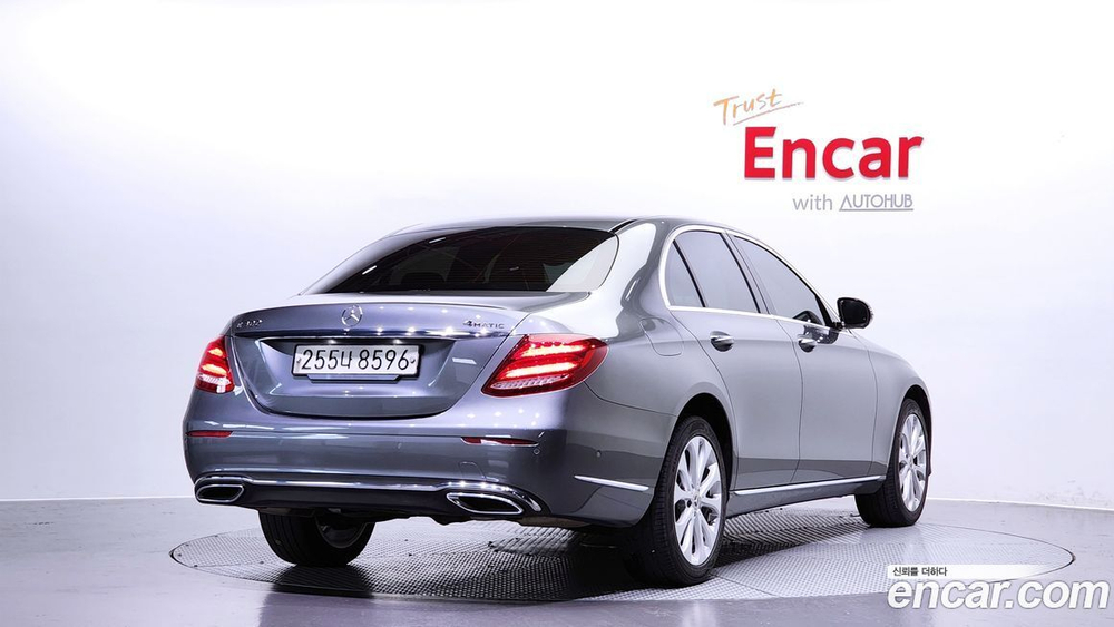 Mercedes-Benz E-Class W213 E300 4MATIC Exclusive (03.2020)
