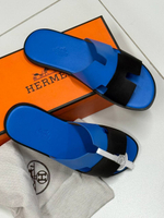 Шлёпанцы черно-синие Hermes