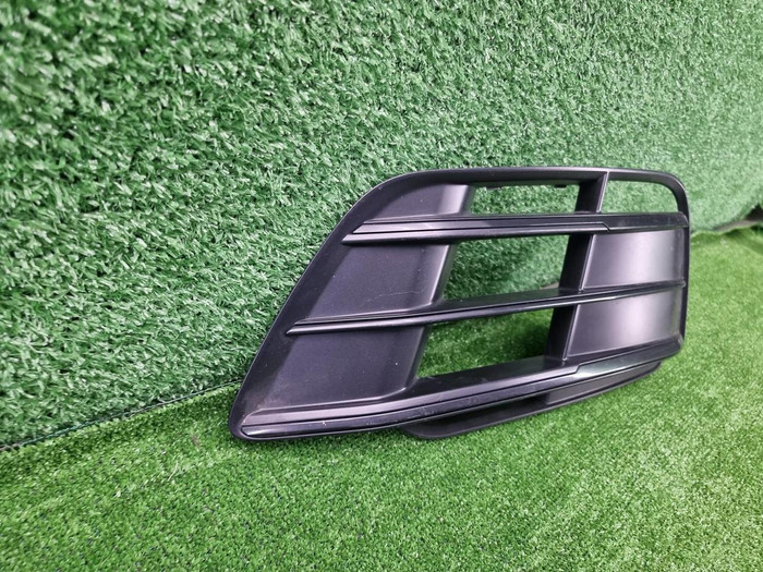 Решетка бампера левая Audi Q5 2 80A (17-20) S-line