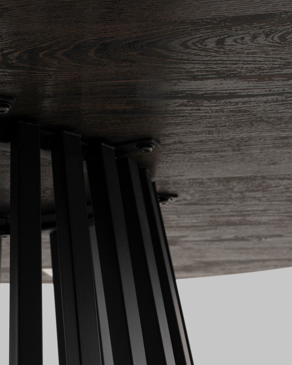 Стол обеденный Daphne 120*75 см темное дерево